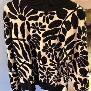 EUC Gorman Black and Cream Ivory White Mockneck Sweater--Medium